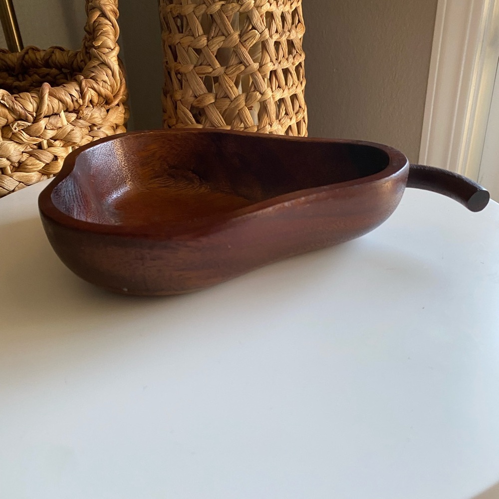 Rustic Pear-Shaped Wooden Serving Bowl by “The Cellar” by Macy’s. Cute! - Picture 5 of 10